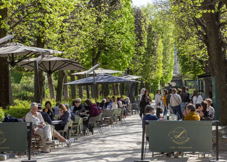 Le café-restaurant L'Augustine