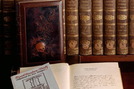 Livres anciens dont Les Fleurs du Mal de Baudelaire de 1857